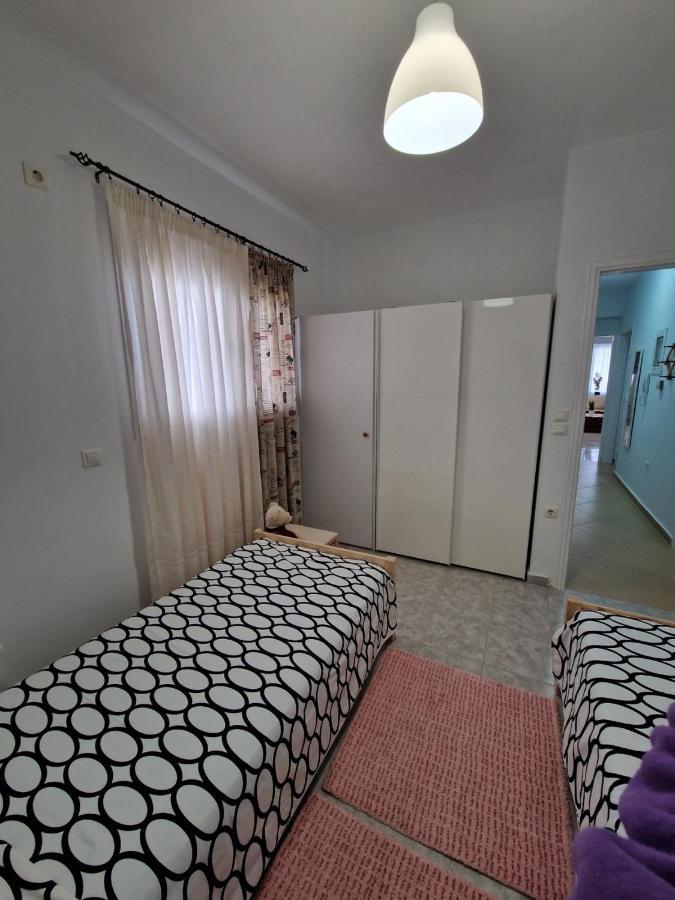 Lirika'S Airport House Apartment อาร์เตมีดา ภายนอก รูปภาพ